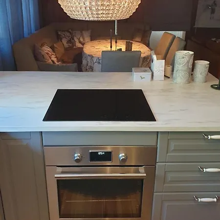 Solhytta Fantastisk Beliggenhet! Til Leie På Skrim! Omholt