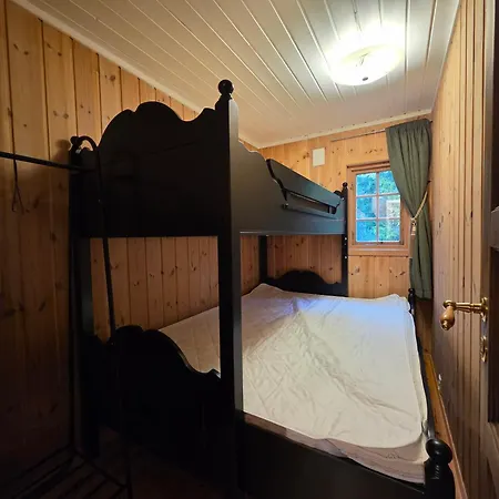 Solhytta Fantastisk Beliggenhet! Til Leie Pa Skrim! Omholt