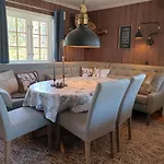 Solhytta Fantastisk Beliggenhet! Til Leie Pa Skrim!